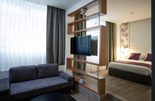 Plaka Hotel | Amazon Hotel