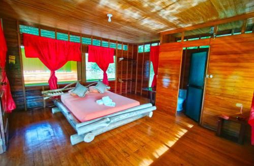 Punchana Hotel | Amazon Oasis Floating Lodge
