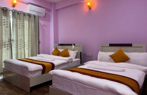 Sauraha Hotel | Amazon Resort