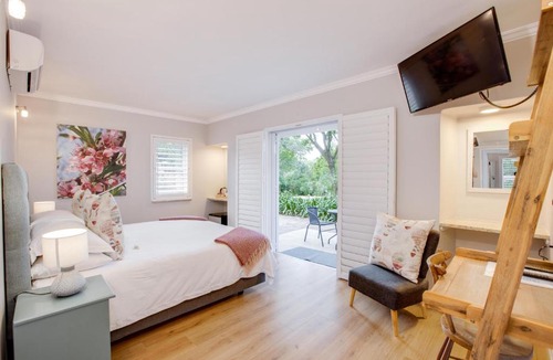Greater Johannesburg Metropolitan Area Hotel | Amberhall Guesthouse