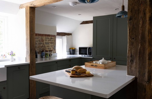 Midhurst House | Ambersham House a picturesque Grade II newly renovated country house that sleeps up to 6 guests.
