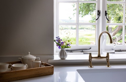 Midhurst House | Ambersham House a picturesque Grade II newly renovated country house that sleeps up to 6 guests.