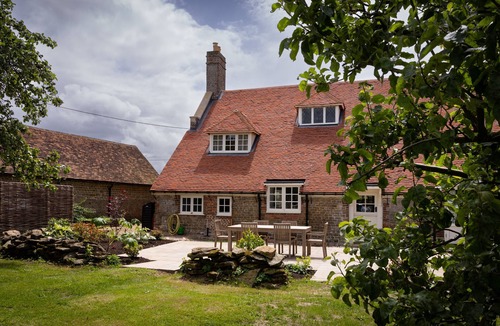 Midhurst House | Ambersham House a picturesque Grade II newly renovated country house that sleeps up to 6 guests.