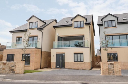 Amble House | Amble Views