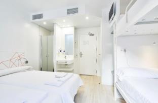 Albaicin Hostel | AMC Granada Hostal