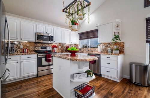 Gilbert House | Amenities Galore! Heated Pool, Play Structure, Putting Green