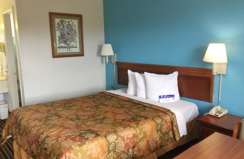 Morrilton Hotel | American Inn