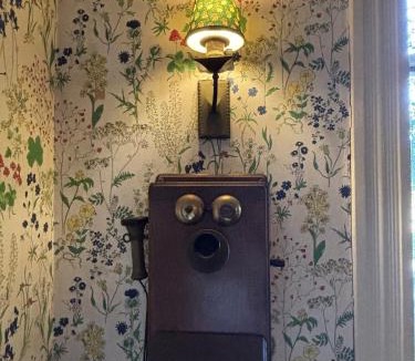 Georgetown Hotel | American River Inn