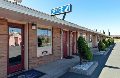 Altamont Hotel | Americas Best Value Inn & Suites Klamath Falls