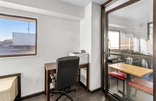 Independence Hotel | Americas Best Value Inn Kansas City East - Independence