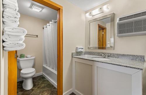 Biddeford Hotel | Americas Best Value Inn Biddeford