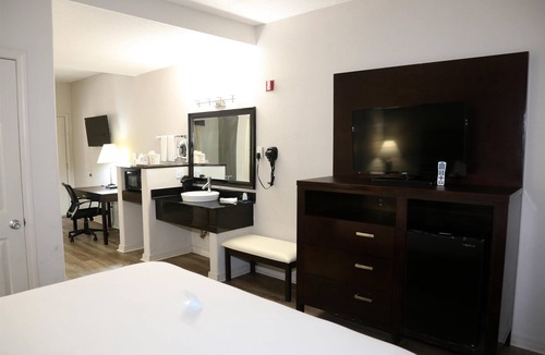 Monroe Hotel | Americas Best Value Inn Monroe