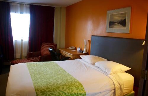 Turnagain Hotel | Americas Best Value Inn & Suites Anchorage Airport