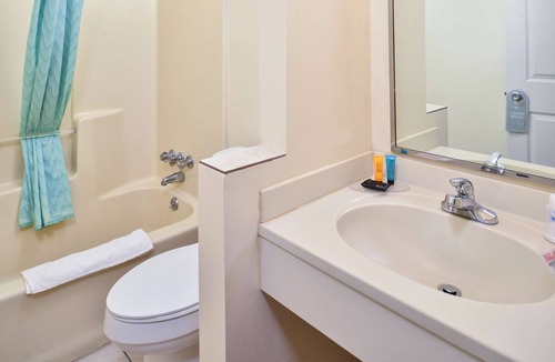 Bluffton Hotel | Americas Best Value Inn & Suites Bluffton