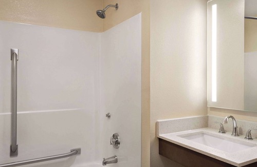 Dodgeville Hotel | AmericInn by Wyndham Dodgeville