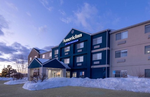 Duluth Hotel | AmericInn by Wyndham Duluth