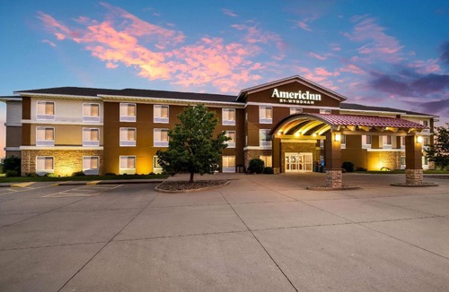 Jefferson County Hotel | AmericInn by Wyndham Fairfield