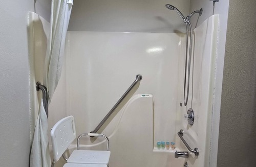 Shawano Hotel | AmeriVu Inn & Suites