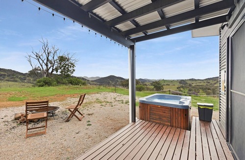 Grattai Cabin | Amethyst - Contemporary cabin with outdoor spa, private deck, outstanding views!