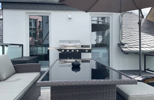 Montabaur Apartment | Amethyst - Right next to the castle, terrace, switch & stream