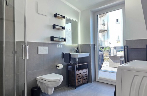 Montabaur Apartment | Amethyst - Right next to the castle, terrace, switch & stream