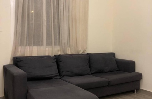 Deira Bed & Breakfast | Amir Hostel Dubai – Clean, Comfortable & Affordable Stay in Abu Hail