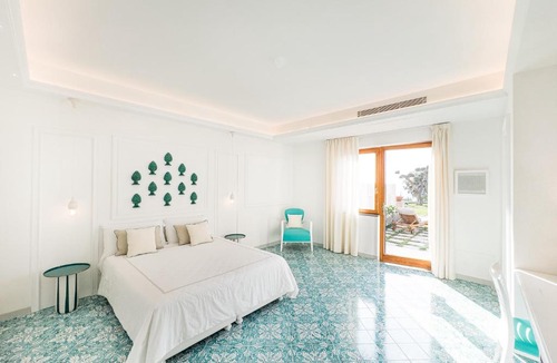 Anacapri House | Amira Capri