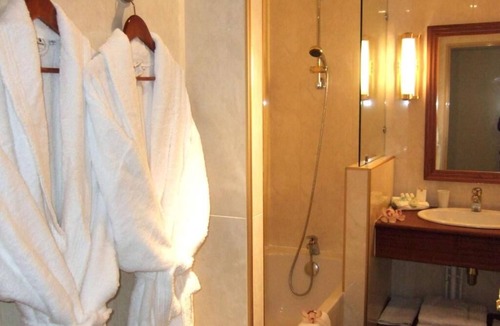 Quartier des peupliers Hotel | Amiral Hôtel