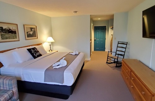 Nappanee Hotel | Amish Inn