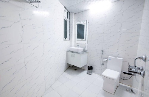 Greater Noida Hotel | Amit House