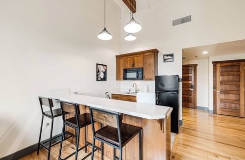Amity Apartment | Amity Flats: Willabell Flat