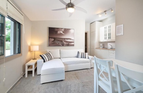Ormos Panagias Apartment | Ammouda Villas