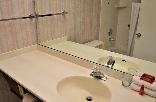 South Richland House | Amon Park Studios - Apartment 4