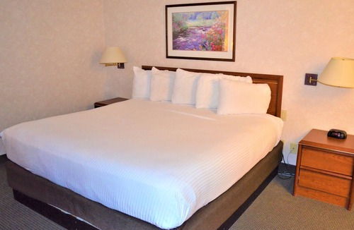 South Richland Apartment | Amon park Studios - Apartment with whirlpool