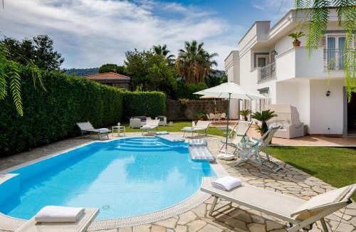 Sant'Agnello Villa | AMORE RENTALS - Villa Lia