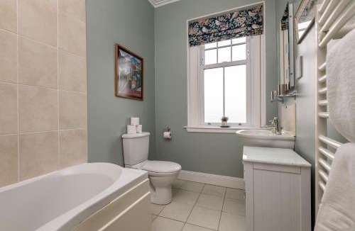 Earlsferry House | Ampersand