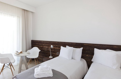 Paphos Hotel | Amphora Hotel & Suites