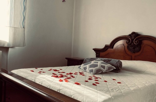 Valnogaredo Apartment | Ampio Alloggio Dotato di Tutti i Comfort, Circondato da Vigneti