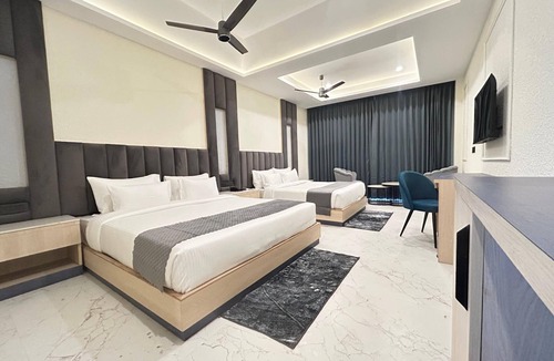 Jogiyana Hotel | Amritara Chakra River Resort