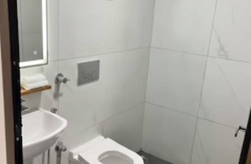 DPI House | Amruthadhara Abode – Elegant 2BR in Central Trivandrum
