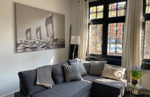 Canal Ring House | Amstel Boutique Studio