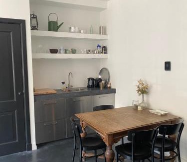 Canal Ring House | Amstel Boutique Studio