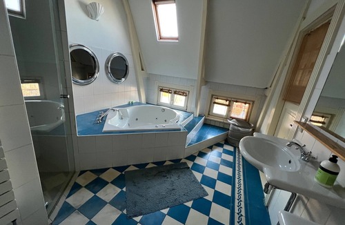 Oude Pijp Apartment | Amstel riverside Apartment