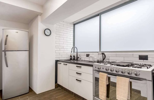 Hipodromo Apartment | Amsterdam Boho Condesa Sanctuary with AC