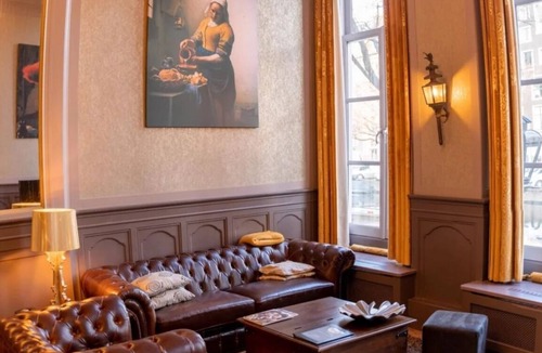 Grachtengordel-Zuid Apartment | Amsterdam Central Luxury with Canal views