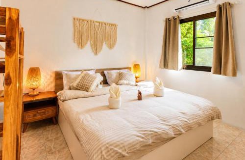 Wok Tum House | Amsterdam House - Hin Kong - Double King Bed - 4K SmartTV