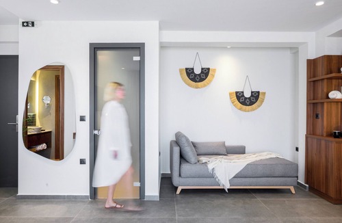 Paradhisos Hotel | Amyntas Seafront Hotel - Adults Only