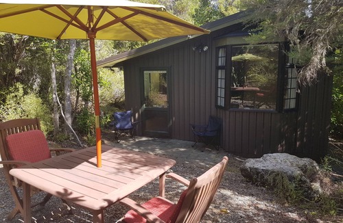 St. Arnaud Cottage | Amyris - secluded get away.