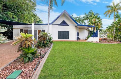 Brinkin Villa | An Absolute Poolside Break by Casuarina Beach