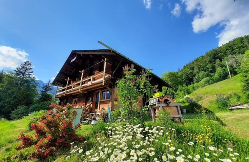 Saint-Nicolas-la-Chapelle Ski Chalet | An authentic Alpine Chalet at 1200 m